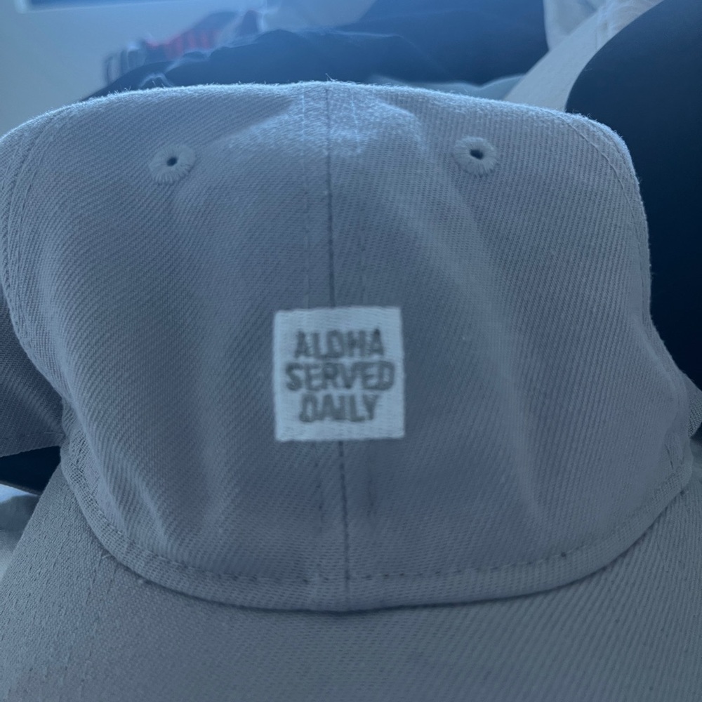 New Era Light Gray 'Aloha Served Daily' Strapback Hat